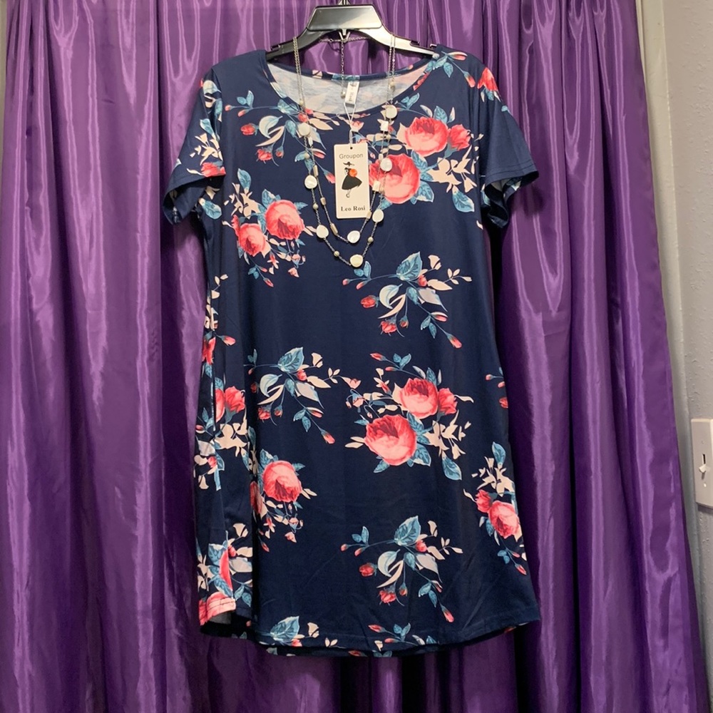 Lg leo Rosi casual dress, vey soft , brand new